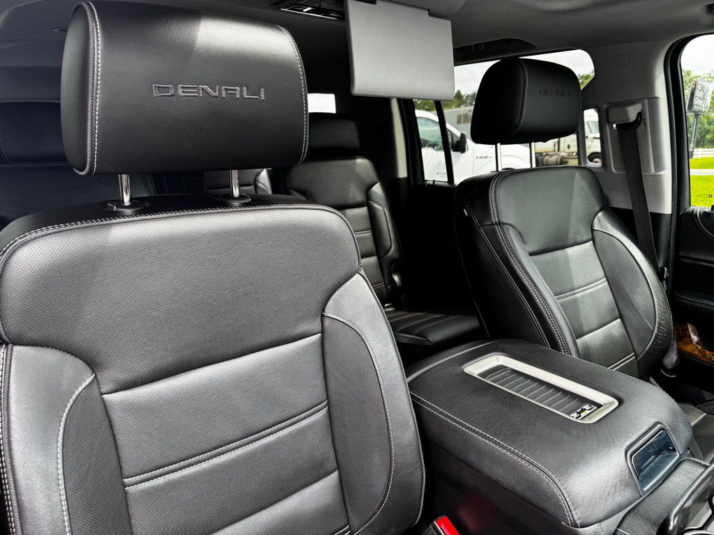 2016 GMC Yukon Image 24