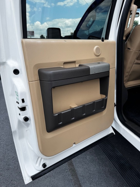 2015 Ford F-350 Image 17