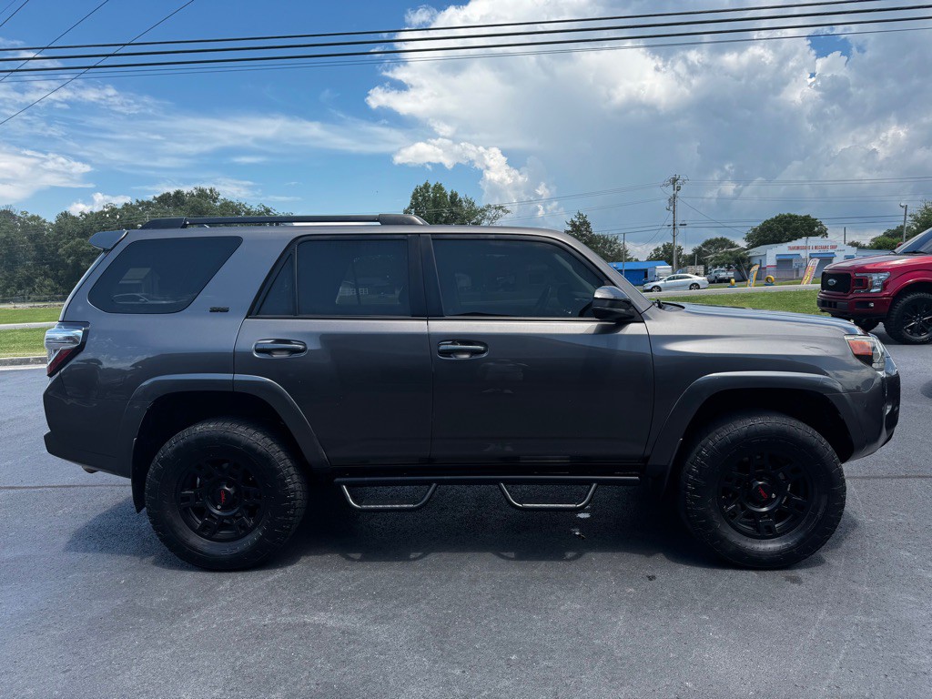 2015 Toyota 4Runner Image 6