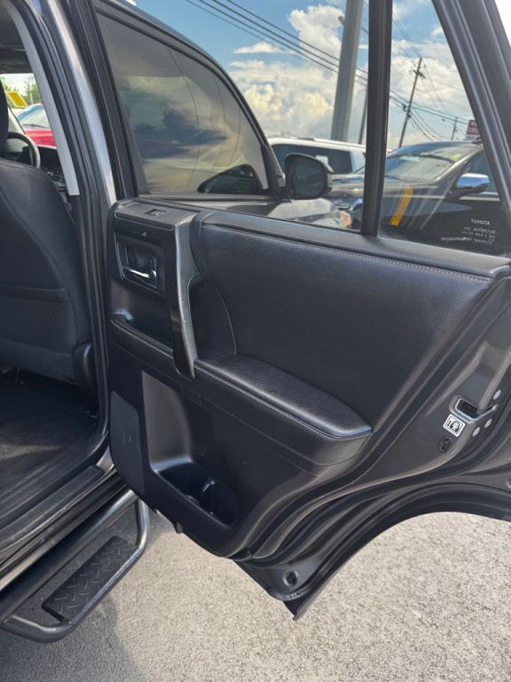 2015 Toyota 4Runner Image 19