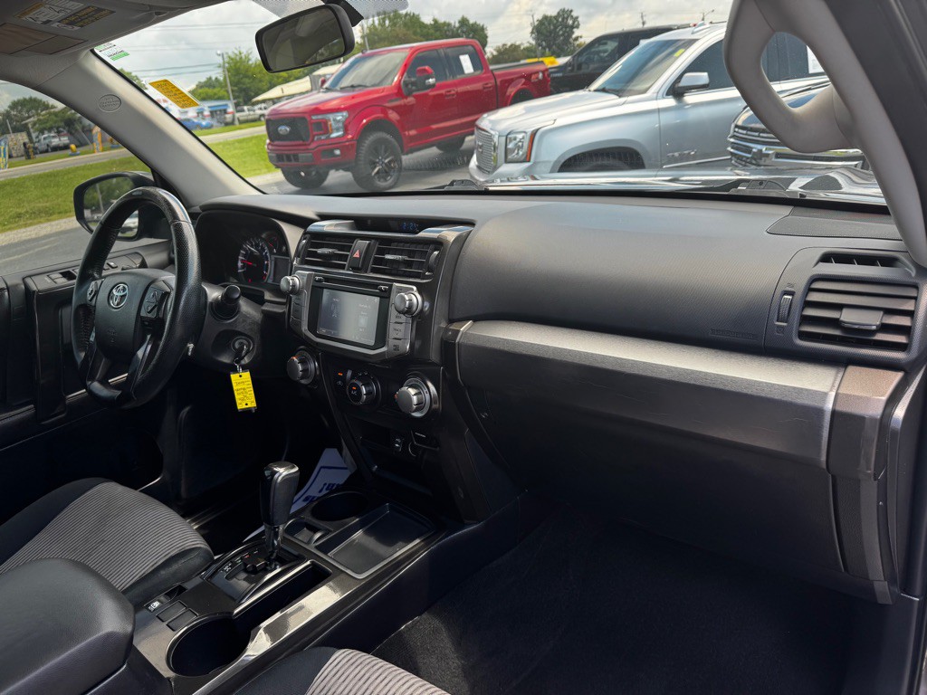 2015 Toyota 4Runner Image 22