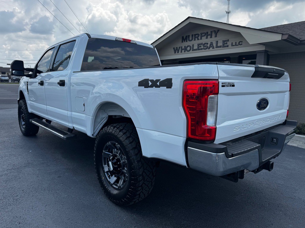 2017 Ford F-350 Image 3
