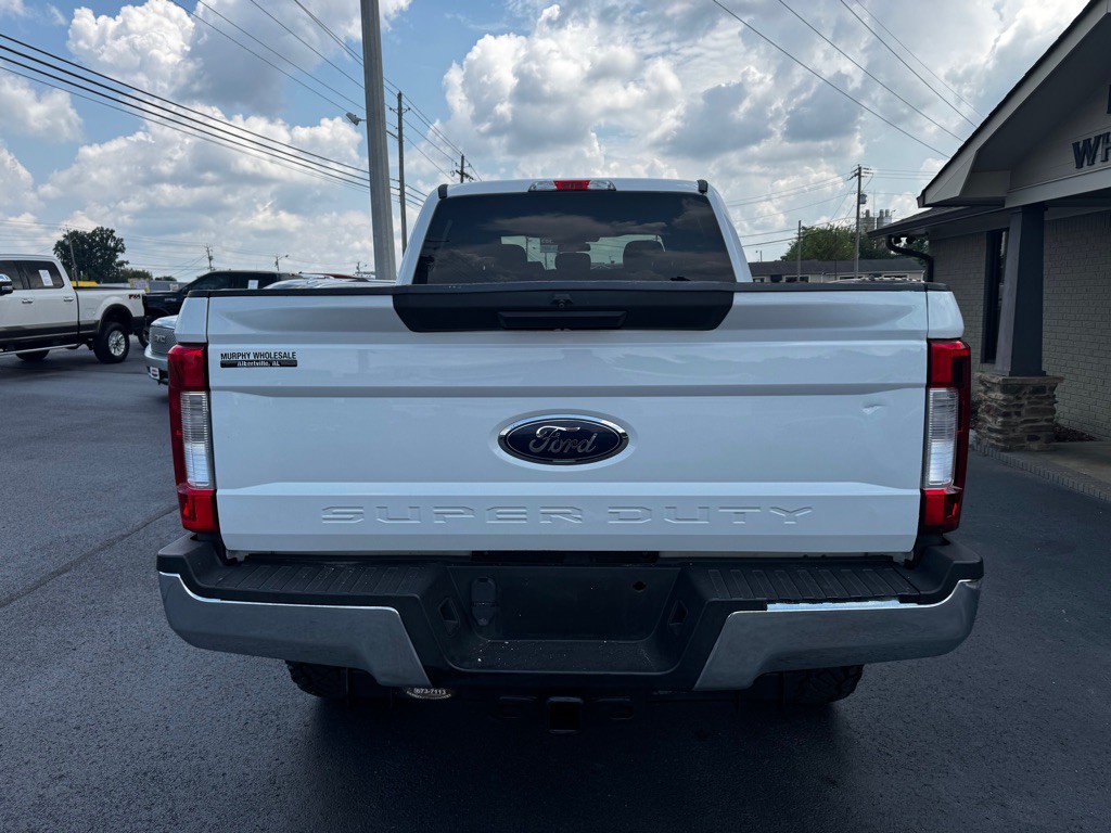 2017 Ford F-350 Image 4