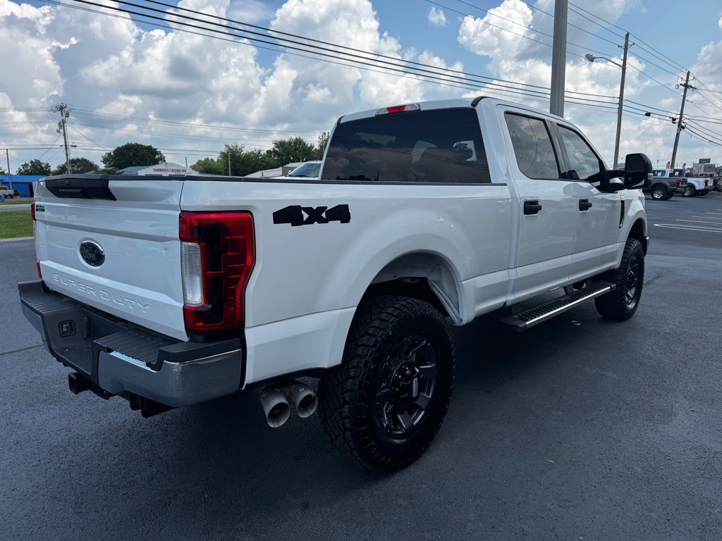 2017 Ford F-350 Image 6