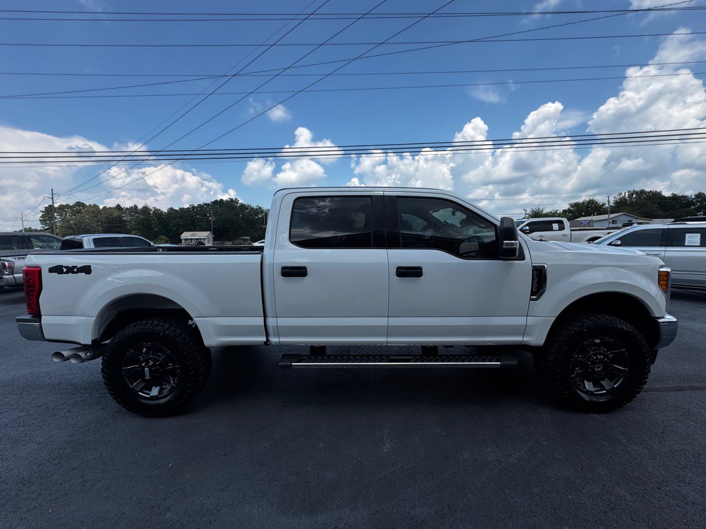 2017 Ford F-350 Image 7