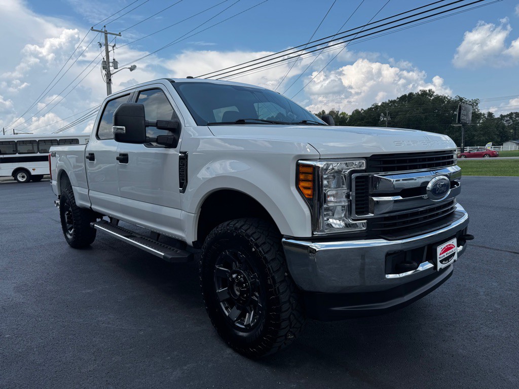 2017 Ford F-350 Image 8