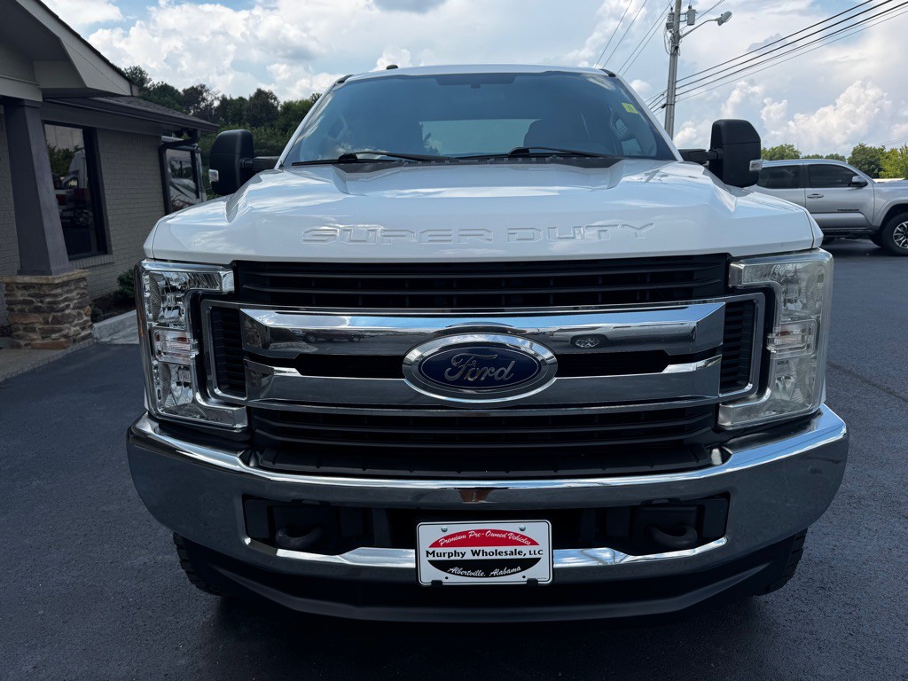 2017 Ford F-350 Image 9