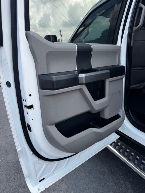 2017 Ford F-350 Image 17