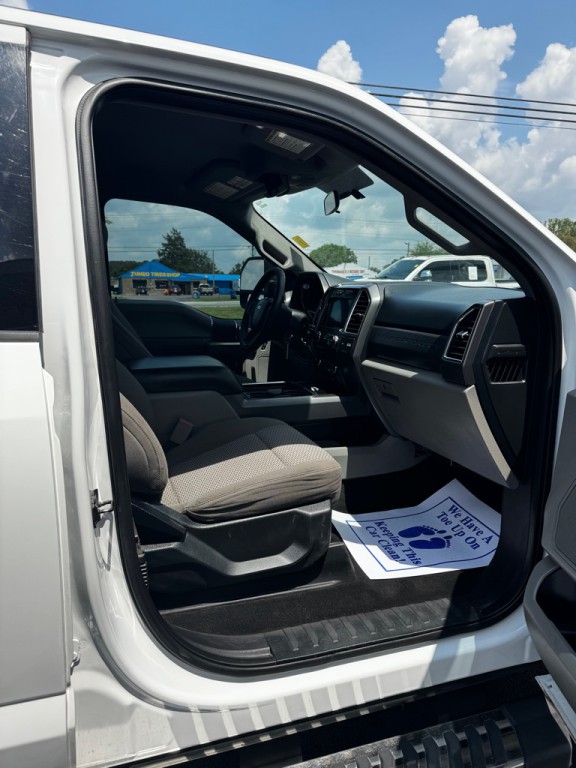 2017 Ford F-350 Image 20