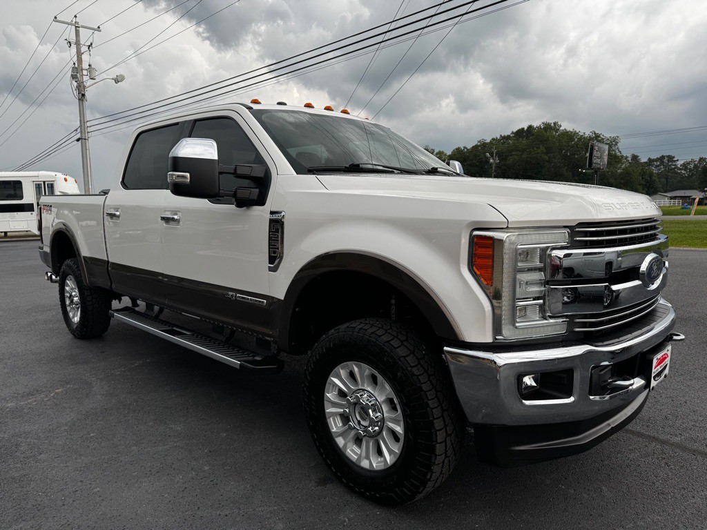 2017 Ford F-250 Image 8