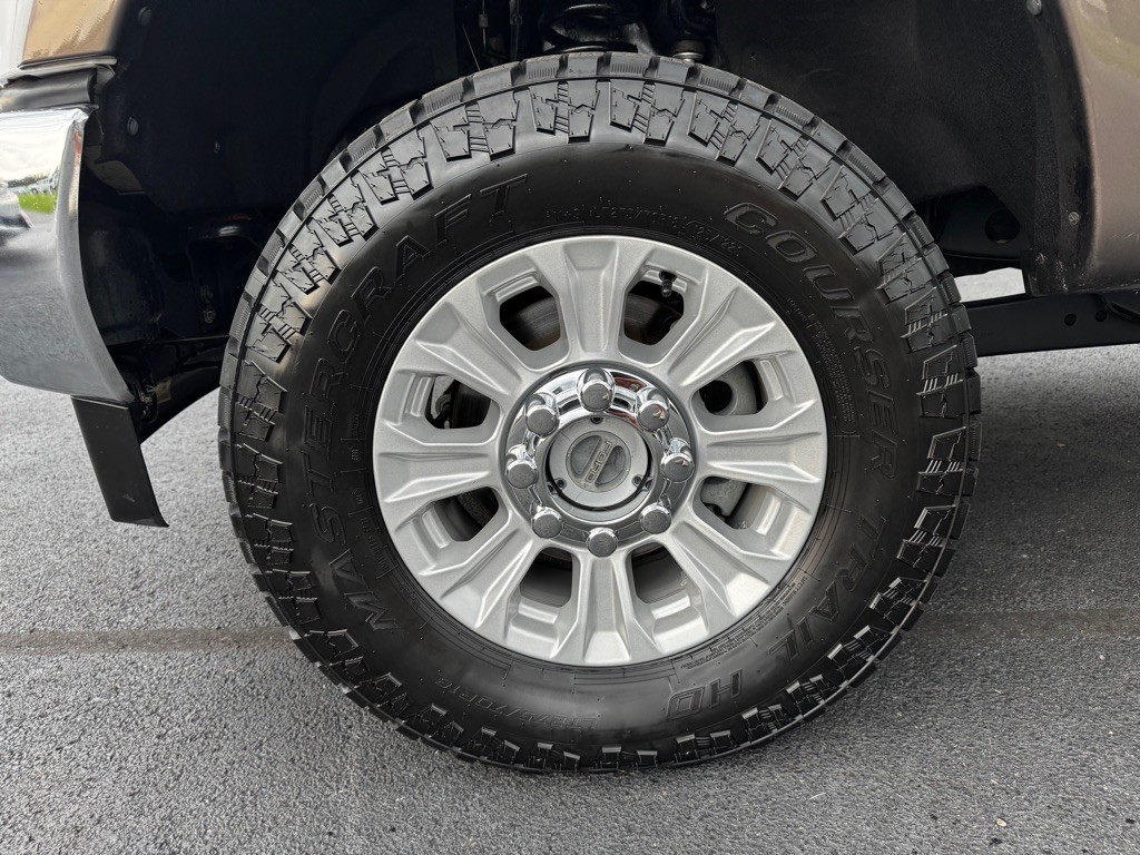 2017 Ford F-250 Image 10