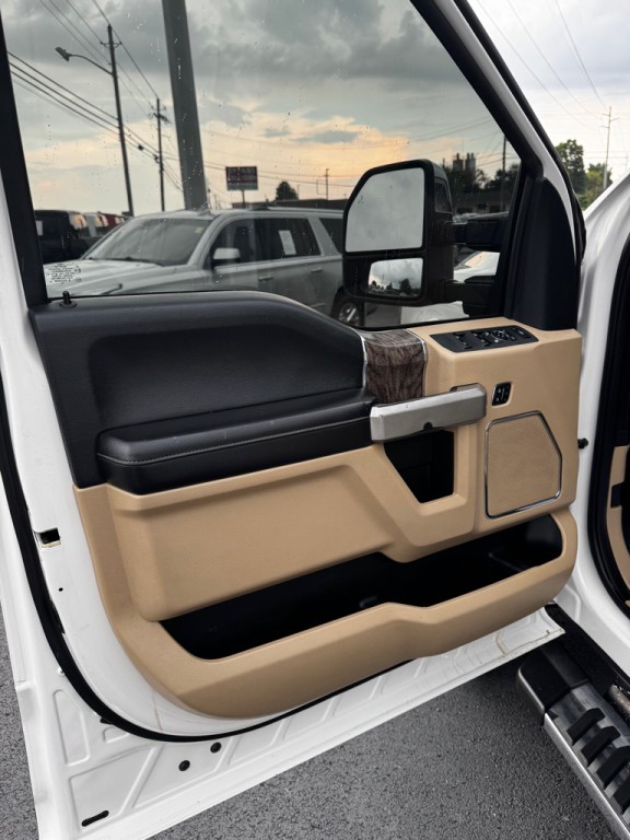 2017 Ford F-250 Image 15