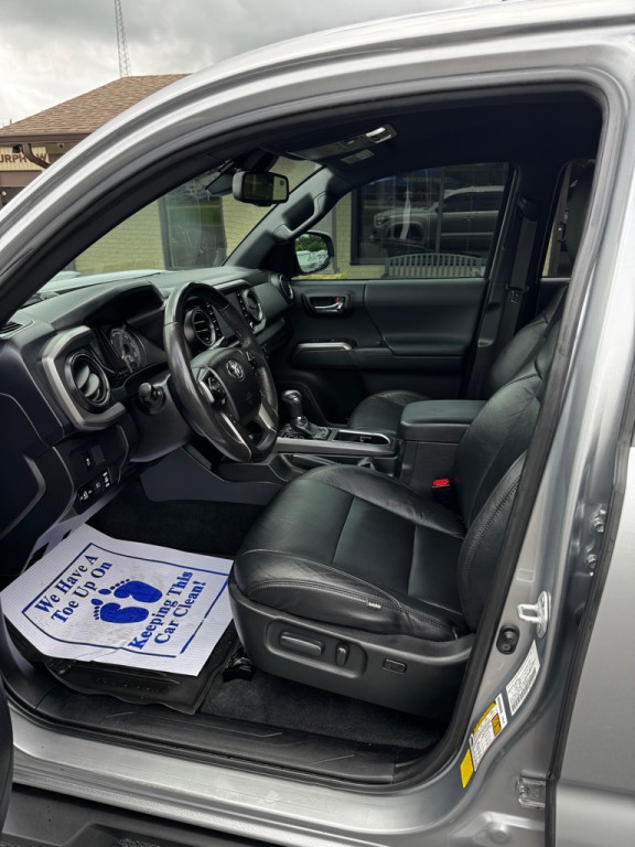2021 Toyota Tacoma Image 12