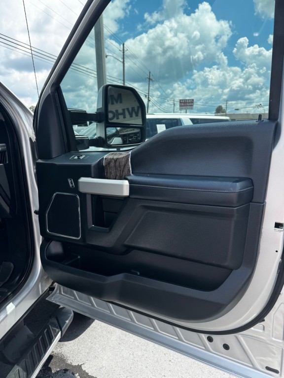 2017 Ford F-350 Image 23