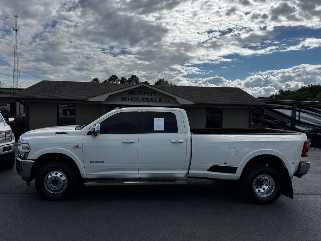 2019 RAM 3500 Image 1