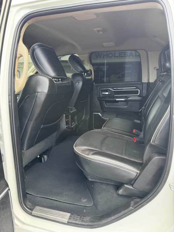 2019 RAM 3500 Image 16