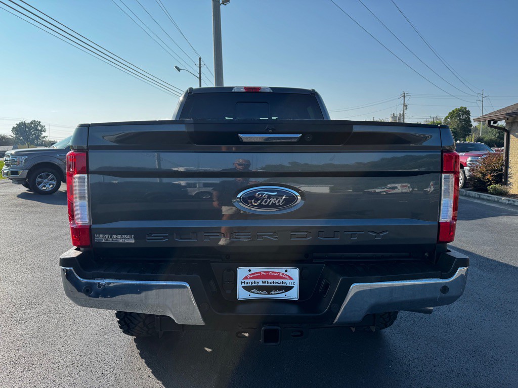 2017 Ford F-250 Image 4