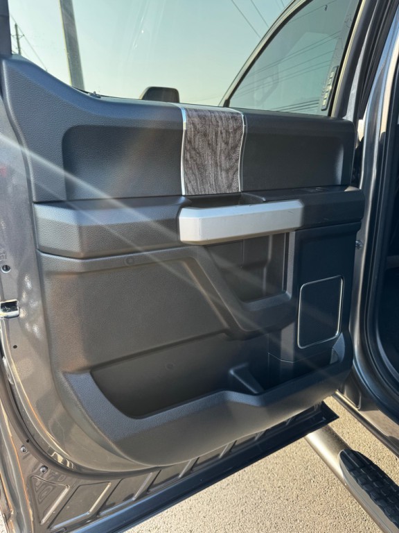 2017 Ford F-250 Image 17