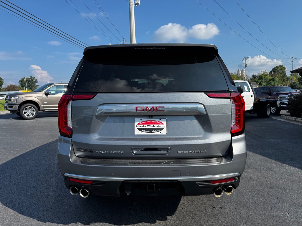 2021 GMC Yukon Image 4