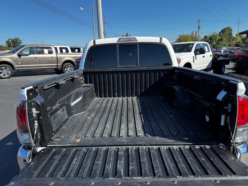 2016 Toyota Tacoma Image 5