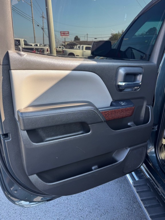 2018 GMC Sierra Image 17