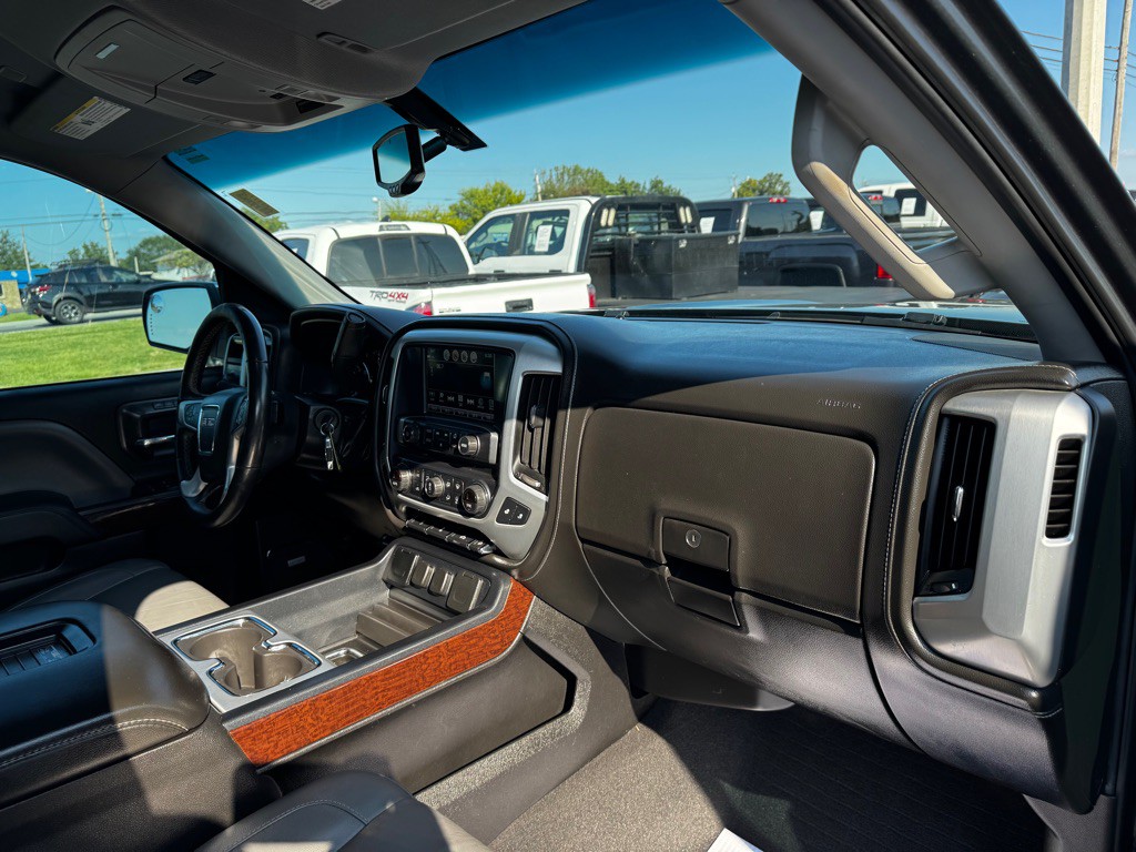 2018 GMC Sierra Image 21