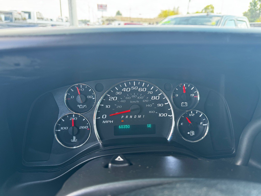 2015 Chevrolet Express Image 12