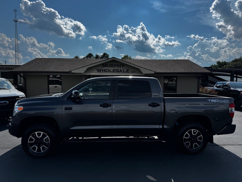 2016 Toyota Tundra Image 1