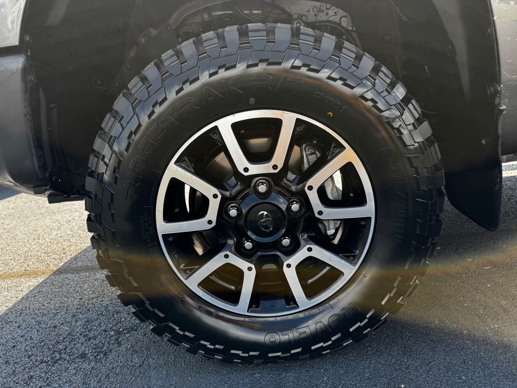 2016 Toyota Tundra Image 10