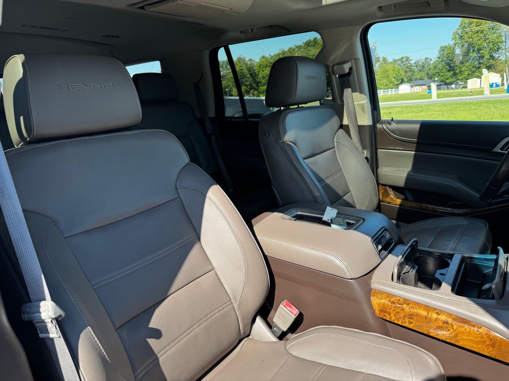2015 GMC Yukon Image 24