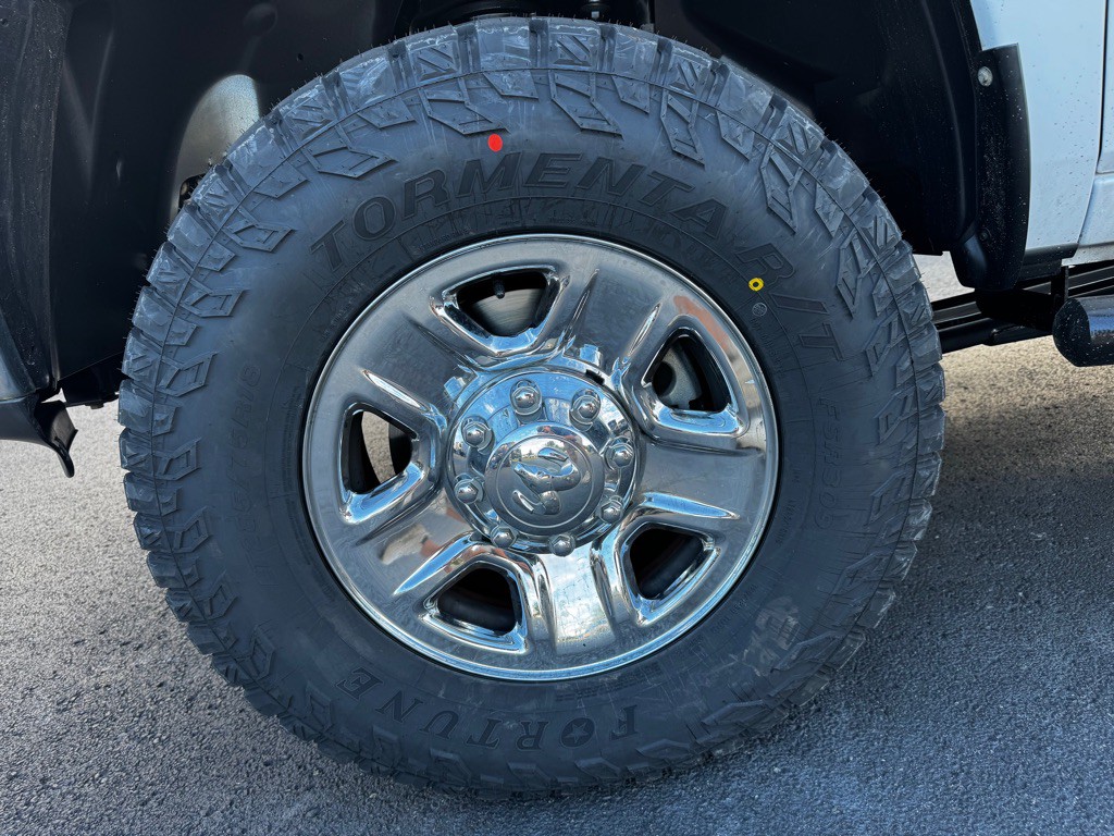 2016 RAM 2500 Image 10