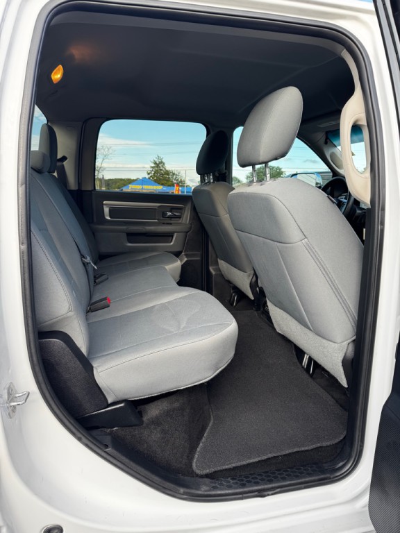2016 RAM 2500 Image 18