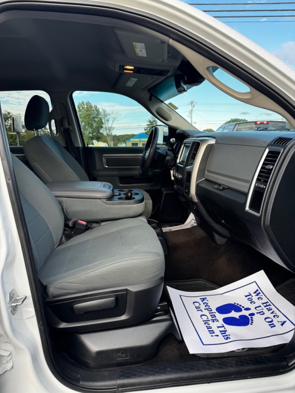 2016 RAM 2500 Image 21