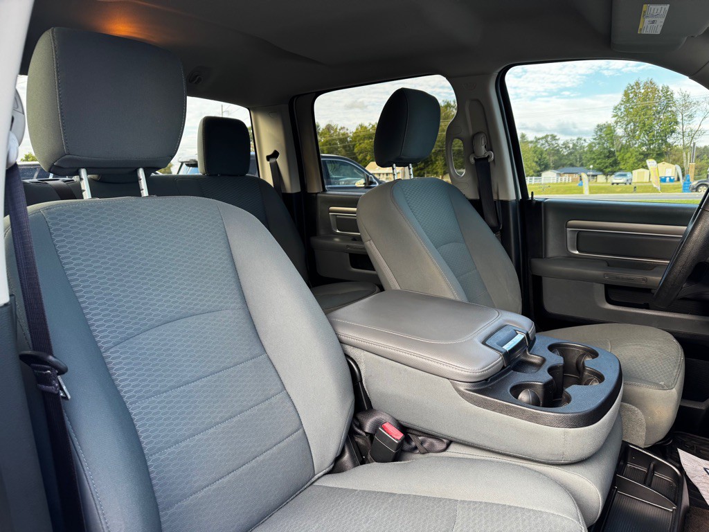 2016 RAM 2500 Image 23