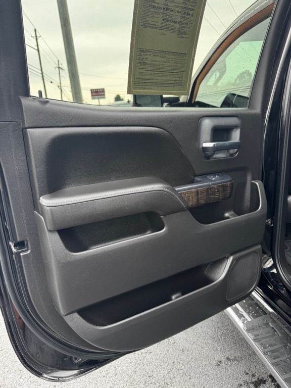 2016 GMC Sierra Image 17