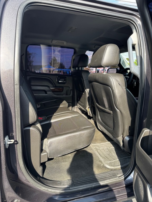2015 GMC Sierra Image 18