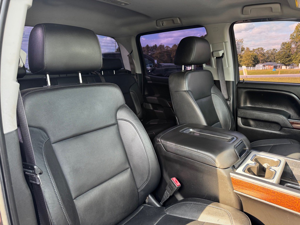 2015 GMC Sierra Image 22