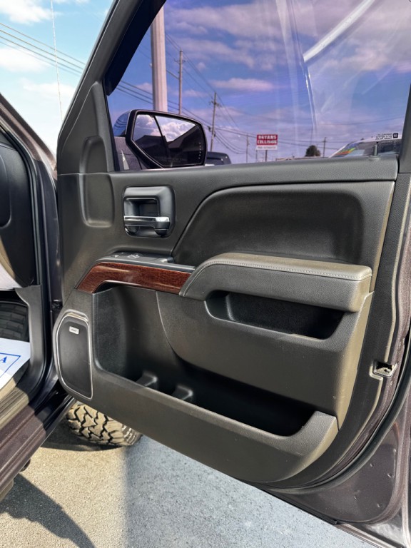 2015 GMC Sierra Image 23