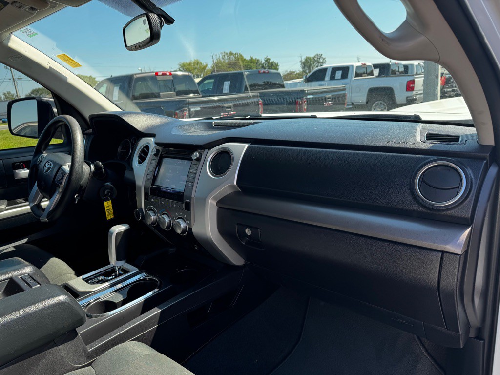 2016 Toyota Tundra Image 22