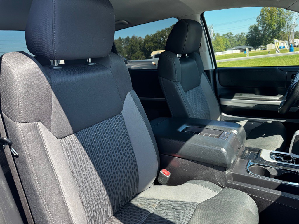 2016 Toyota Tundra Image 23