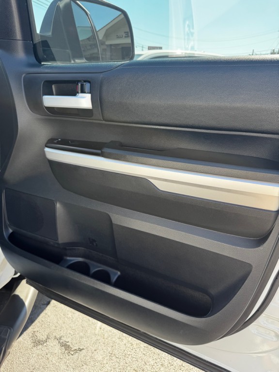 2016 Toyota Tundra Image 24