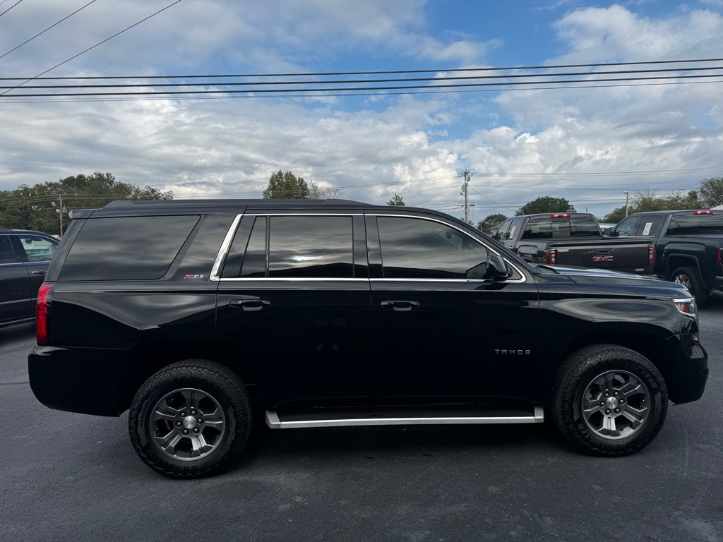 2017 Chevrolet Tahoe Image 6
