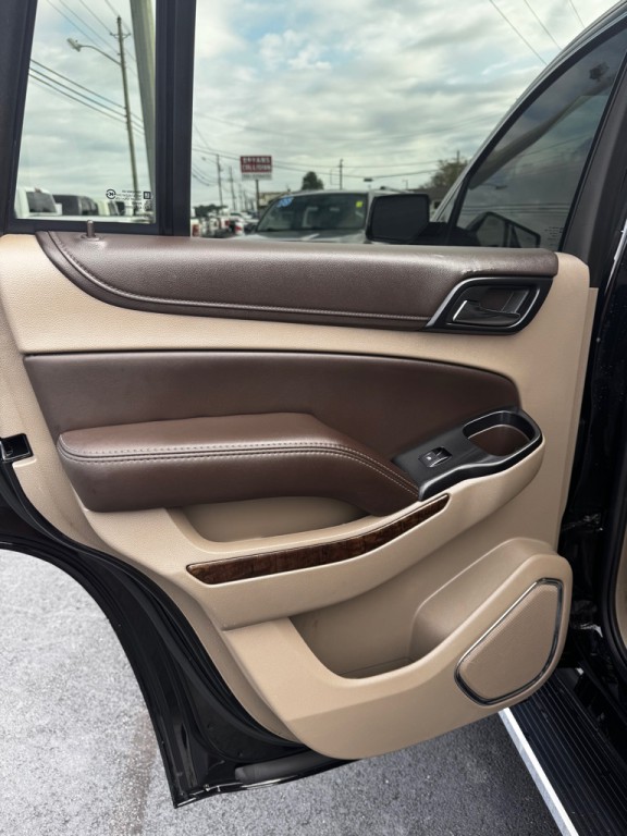 2017 Chevrolet Tahoe Image 17