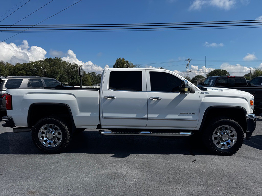 2018 GMC Sierra Image 7