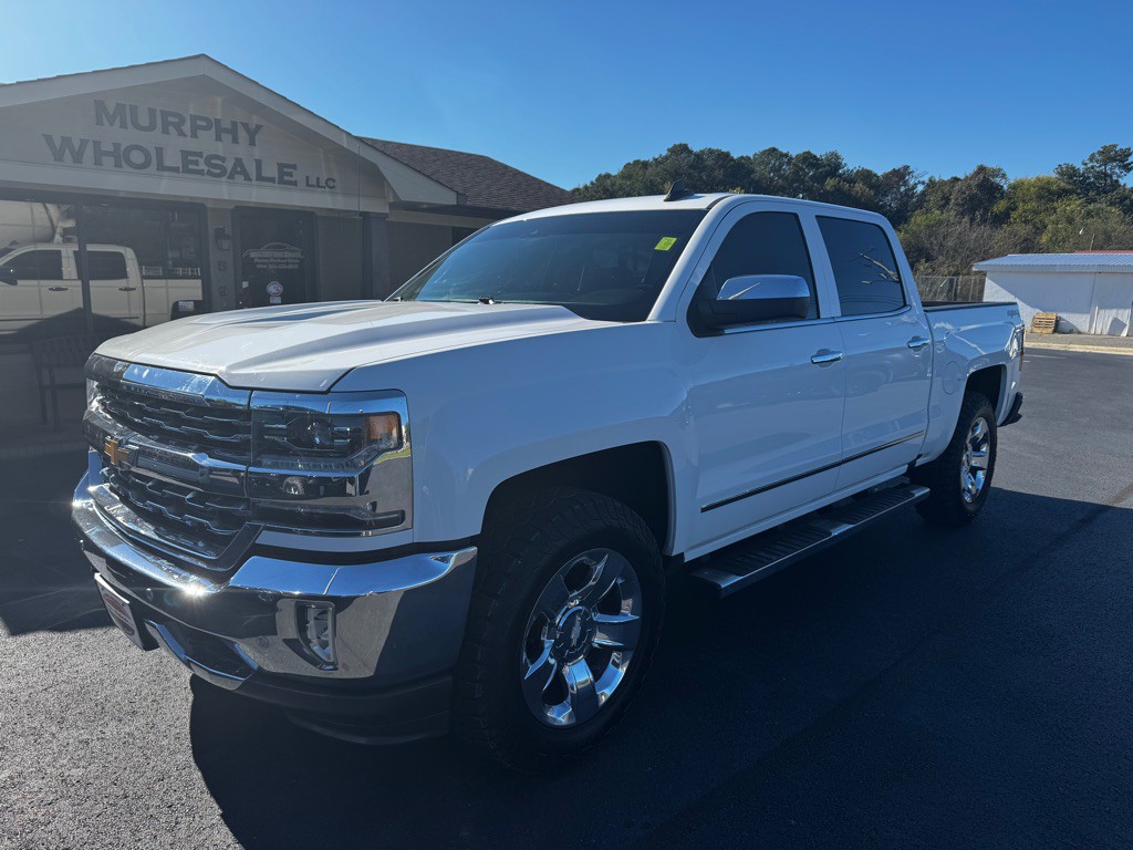 2017 Chevrolet Silverado 1500 Image 2