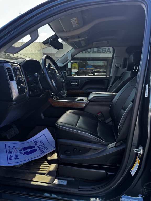 2018 Chevrolet Silverado 1500 Image 12