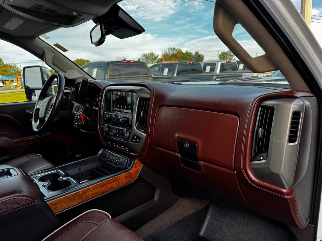 2015 Chevrolet Silverado 1500 Image 22
