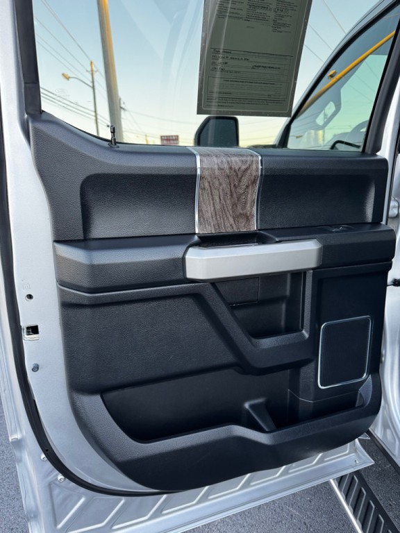 2017 Ford F-250 Image 18