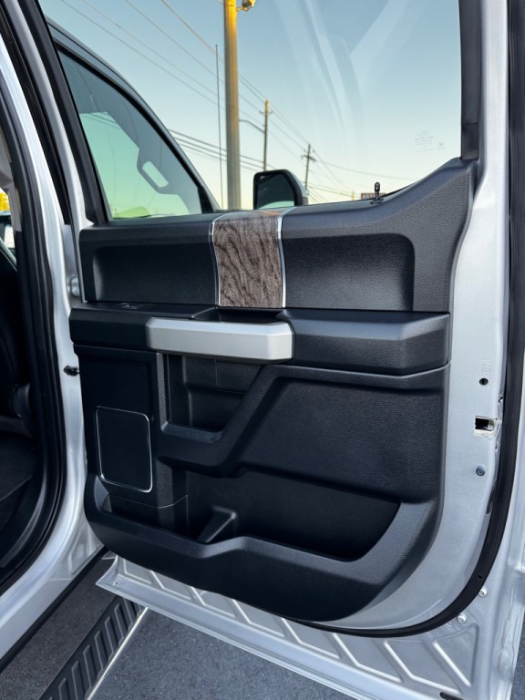 2017 Ford F-250 Image 21