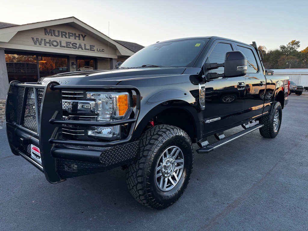 2017 Ford F-250 Image 2